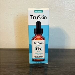Truskin Hyaluronic Acid Facial Serum
